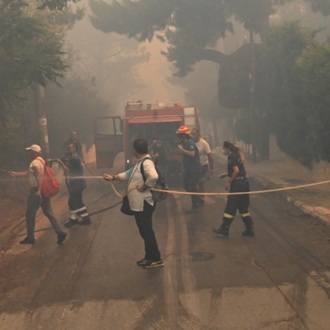 πυροσβεστες, φωτια, δασος