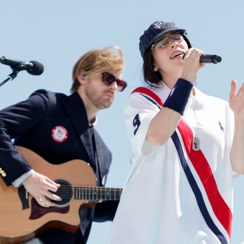 Ολυμπιακοί Αγώνες 2024 - Τελετή Λήξης: Η εμφάνιση της Billie Eilish