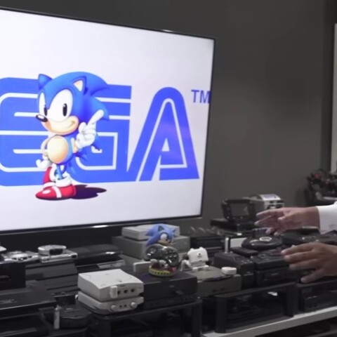 Σαουδάραβας συνέδεσε 444 κονσόλες σε μια τηλεόραση και μπήκε στο βιβλίο Γκίνες