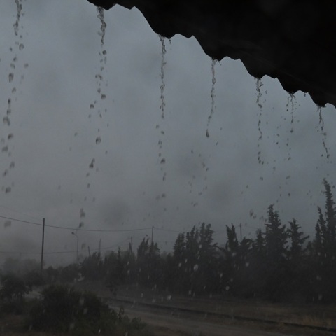 Καιρός: Απότομη αλλαγή με βροχές και καταιγίδες τη Δευτέρα - Ποιες περιοχές θα επηρεαστούν