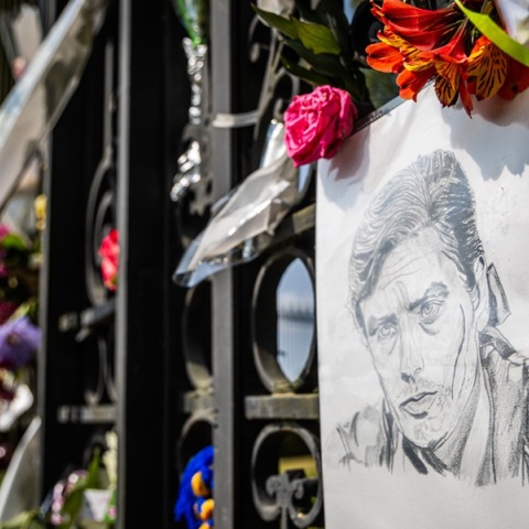 Σε στενό οικογενειακό κύκλο η κηδεία του Αλέν Ντελόν το Σάββατο 