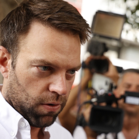 Κασσελάκης προς εργαζόμενους της Αυγής και του Κόκκινου: «Πώς πάει παιδιά;» - «Εσείς πού είστε;» του απάντησαν (Βίντεο)