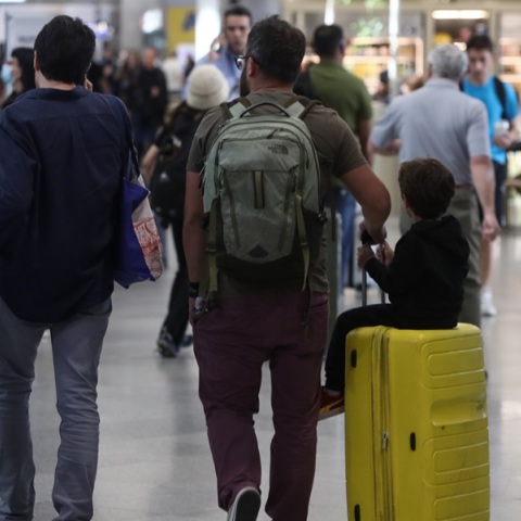 ΕΟΔΥ: Οδηγίες προς τους ταξιδιώτες για την ευλογιά των πιθήκων