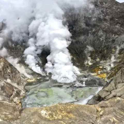 ηφαίστειο, καπνοι