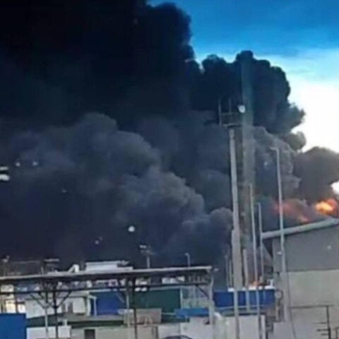 Ουκρανική επίθεση έπληξε το λιμάνι Kavkaz στο Κρασνοντάρ - Φλέγονται δεξαμενές καυσίμων