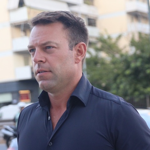 Την αποπομπή του Άδωνι Γεωργιάδη ζητά ο Στέφανος Κασσελάκης