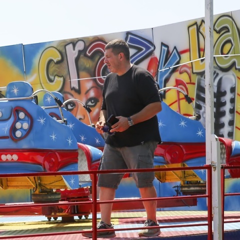 «Κανείς εκτός κάδρου» - Ξέσπασε ο πατέρας του 19χρονου που πέθανε στο λούνα παρκ στο Πευκοχώρι 