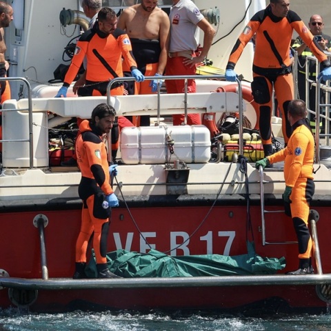 Ναυάγιο στη Σικελία: Για ανθρωποκτονία ερευνάται ο καπετάνιος του Bayesian - Πού εστιάζουν οι Αρχές