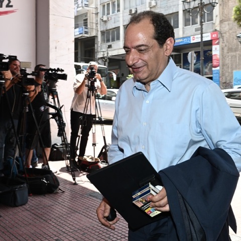 Χρήστος Σπίρτζης: Αν ο Στέφανος Κασσελάκης αγαπάει τον ΣΥΡΙΖΑ οφείλει να παραιτηθεί