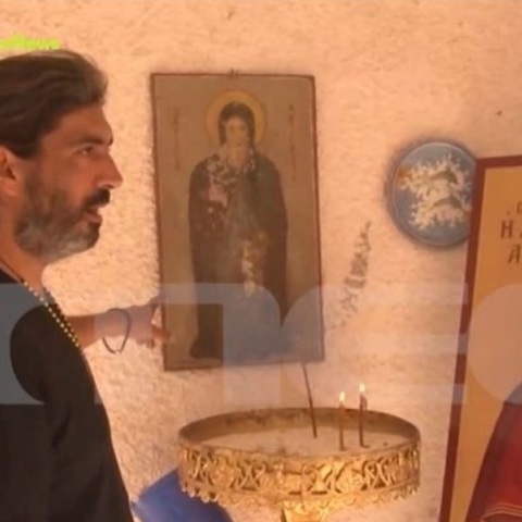 Οι Παλαιοχριστιανοί ζουν σε σπίτι αλλά δεν θέλουν να το δείξουν στις κοινωνικές υπηρεσίες