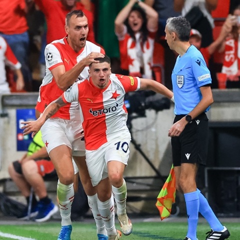 Χρήστος Ζαφείρης: Ποιος είναι ο 21χρονος που επέλεξε να αγωνιστεί στην Εθνική Ελλάδος