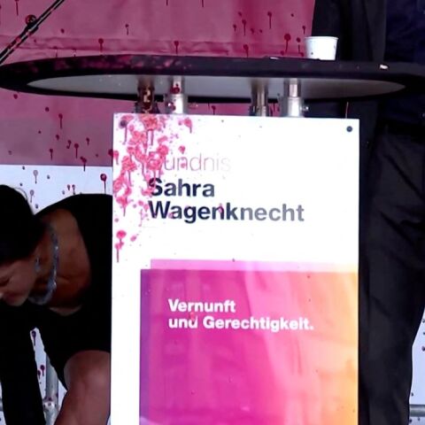 Γερμανία: Επίθεση με μπογιά σε πολιτικό ενόψει των τοπικών εκλογών 