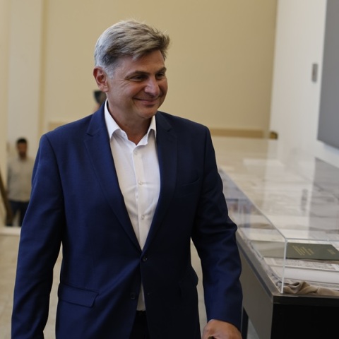 Φαραντούρης