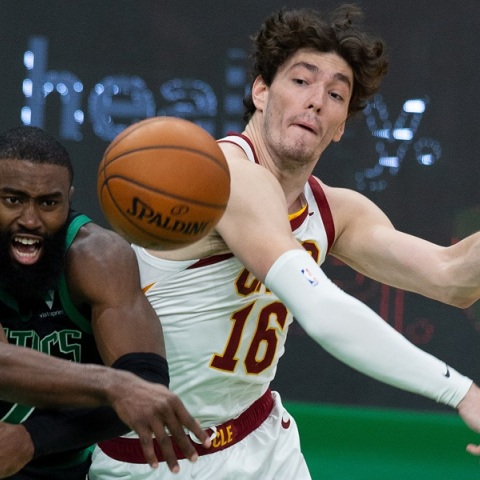 «Βόμβα» από τον Παναθηναϊκό: Ντύνει στα «πράσινα» τον NBAer Τσεντί Οσμάν