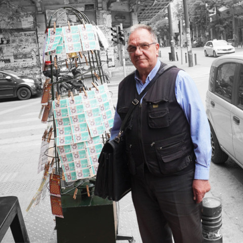 Επάγγελμα λαχειοπώλης: Μιχάλης Γκίνης