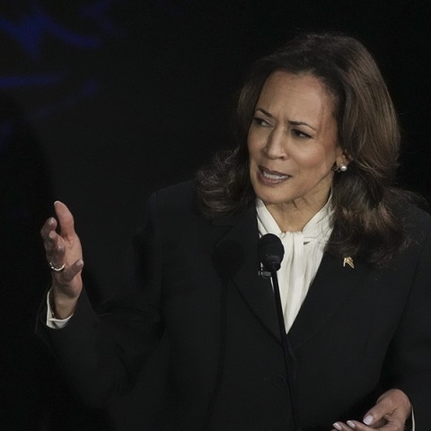 Κάμαλα Χάρις: Οφείλουμε στους ψηφοφόρους να κάνουμε άλλη μια προεδρική τηλεμαχία