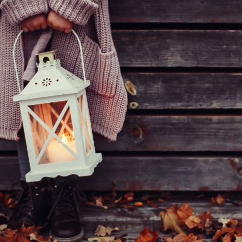 Εορτολόγιο: Σήμερα, 17 Σεπτεμβρίου 2024, γιορτάζει…