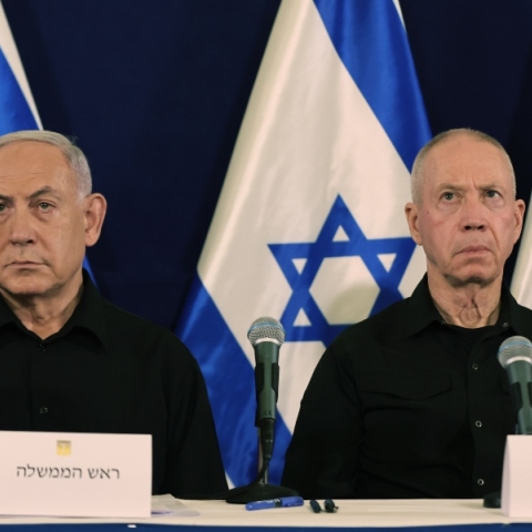 Το Ισραήλ μετακινεί στρατεύματα βόρεια μετά τις φονικές εκρήξεις στον Λίβανο