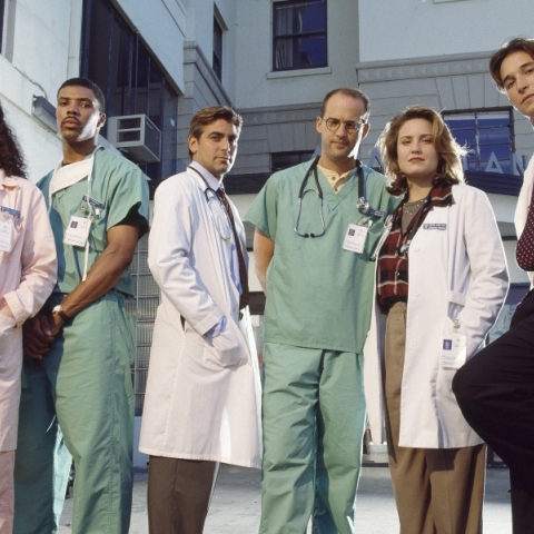 Σαν σήμερα: «Στην Εντατική» που καθιέρωσε το genre και τον Τζορτζ Κλούνεϊ  