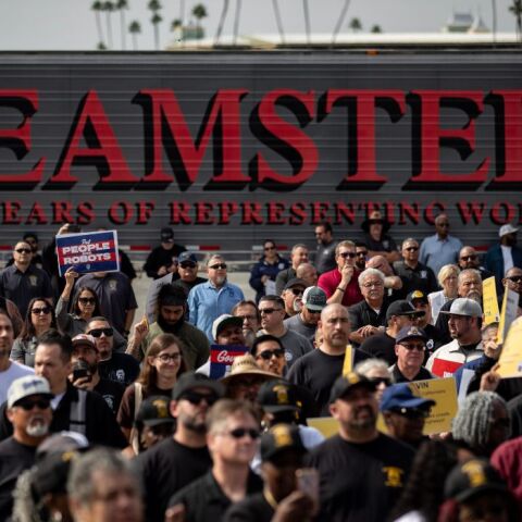 Αμερικανικές Εκλογές: Το συνδικάτο των φορτηγατζών δεν στηρίζει κανέναν υποψήφιο 