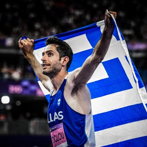 Ο Μίλτος Τεντόγλου