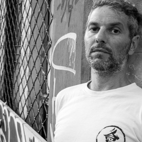 Ο Σπύρος Μπακάλης παρουσιάζει την έκθεση «RIDE ΑΘΕΝΣ» στο ΚΠΣΙΝ