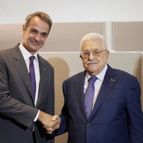 Συνάντηση Μητσοτάκη-Αμπάς: Άμεση η ανάγκη κατάπαυσης του πυρός στη Μέση Ανατολή