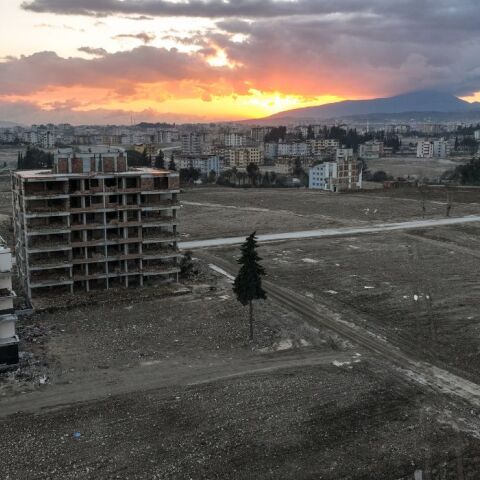 Τουρκία: 865 χρόνια κάθειρξη σε εργολάβο πολυκατοικίας που κατέρρευσε του 2023