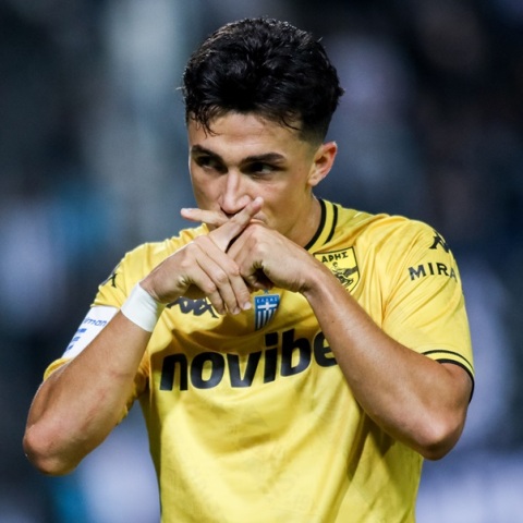 ΠΑΟΚ-Άρης 0-1: Το ντέρμπι της Θεσσαλονίκης «βάφτηκε» κίτρινο