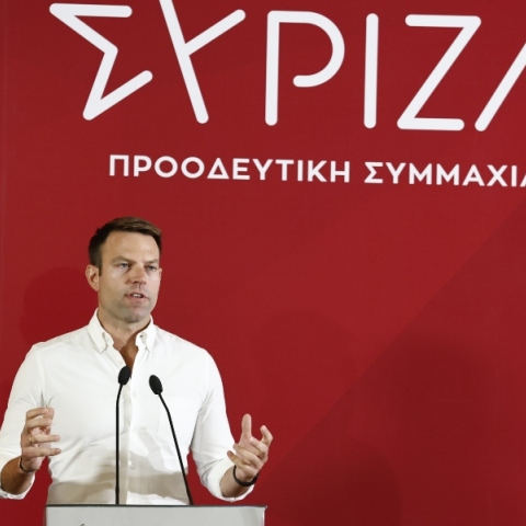 Ο Στέφανος Κασσελάκης ανακοίνωσε την υποψηφιότητά του για πρόεδρος του ΣΥΡΙΖΑ