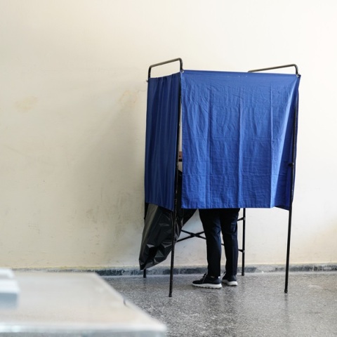 Δημοσκόπηση MRB: Η «ακτινογραφία» για τους υποψήφιους του ΠΑΣΟΚ 