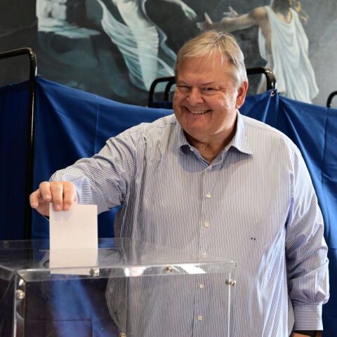  ΕΚΛΟΓΕΣ ΓΙΑ ΤΗΝ ΑΝΑΔΕΙΞΗ ΠΡΟΕΔΡΟΥ ΤΟΥ ΠΑΣΟΚ-ΚΙΝΗΜΑΤΟΣ ΑΛΛΑΓΗΣ / ΨΗΦΟΦΟΡΙΑ ΑΠΟ ΙΣΤΟΡΙΚΑ ΣΤΕΛΕΧΗ ΤΗΣ ΠΑΡΑΤΑΞΗΣ (ΤΑΤΙΑΝΑ ΜΠΟΛΑΡΗ/EUROKINISSI)