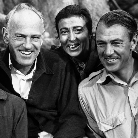 Φωτογραφία από την ταινία «Για ποιον χτυπά η καμπάνα», η ταινία που χάρισε Όσκαρ Β' Γυναικείου Ρόλου στην Κατίνα Παξινού