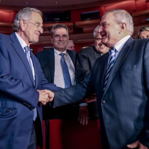 "ΒΡΑΒΕΙΑ ΒΙΩΣΙΜΗΣ, ΚΑΙΝΟΤΟΜΟΥ ΚΑΙ ΥΠΕΥΘΥΝΗΣ ΕΠΙΧΕΙΡΗΜΑΤΙΚΟΤΗΤΑΣ" ΑΠΟ ΤΟ ΕΠΑΓΓΕΛΜΑΤΙΚΟ ΕΠΙΜΕΛΗΤΗΡΙΟ ΑΘΗΝΩΝ (ΓΙΑΝΝΗΣ ΠΑΝΑΓΟΠΟΥΛΟΣ/EUROKINISSI)