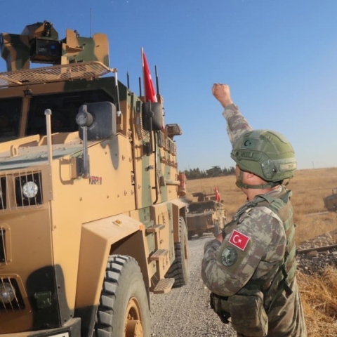 Ανταλλαγή πυρών στα σύνορα της Τουρκίας με τη Συρία 