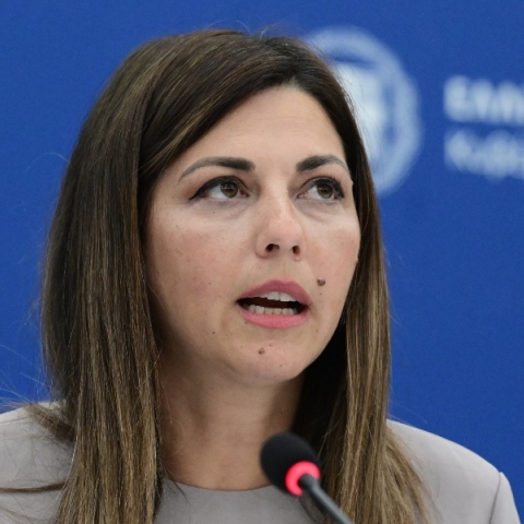 η υπουργός Κοινωνικής Συνοχής και Οικογένειας, Σοφία Ζαχαράκη 