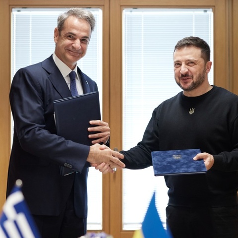 Μητσοτάκης και Ζελένσκι υπέγραψαν συμφωνία συνεργασίας σε θέματα ασφάλειας