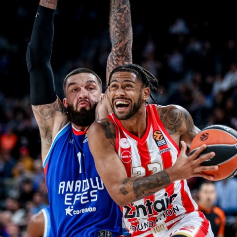 Αναντολού Εφές-Ολυμπιακός 91-89: Λάρκιν και λάθη στο τέλος του στέρησαν τη νίκη