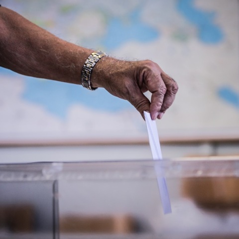 Δημοσκόπηση Alco: Αξιωματική αντιπολίτευση το ΠΑΣΟΚ, συνεχίζεται ο κατήφορος του ΣΥΡΙΖΑ