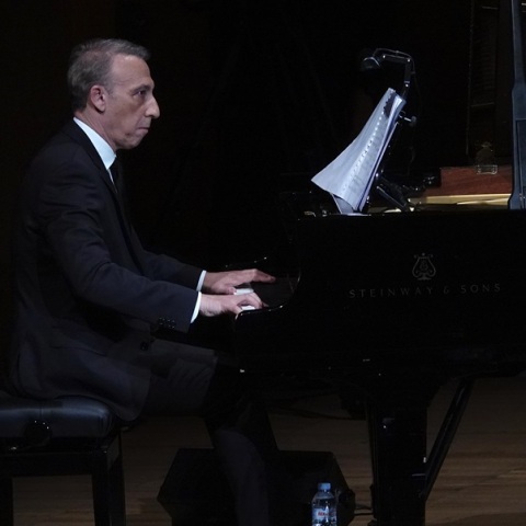 Ανακοίνωση Μίνωα Μάτσα: Το δικαστήριο ανέθεσε και στους δύο γονείς την συνεπιμέλεια των παιδιών