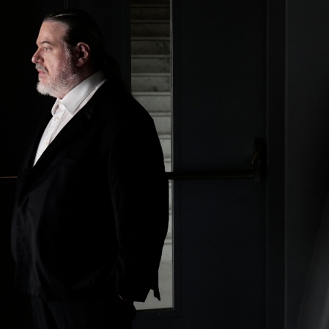 Δημήτρης Παπαδημητρίου: Σέβομαι τη λαϊκότητα ως ουσία και όχι ως πόζα