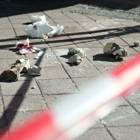 Άγιοι Ανάργυροι: Στο χειρουργείο η 14χρονη μετά την πτώση του σοβά στο κεφάλι της