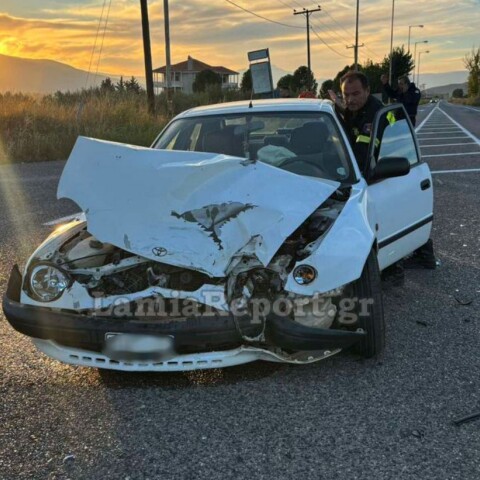 Σφοδρό τροχαίο με τραυματίες στη Λαμία - «Από θαύμα ζούμε» λέει ο ένας οδηγός 