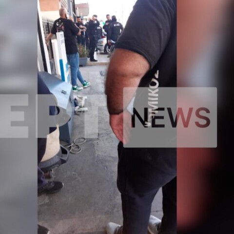 «Βροχή» από πέτρες και μαχαιρώματα στη Γλυφάδα - Η αφορμή της άγριας συμπλοκής των νεαρών