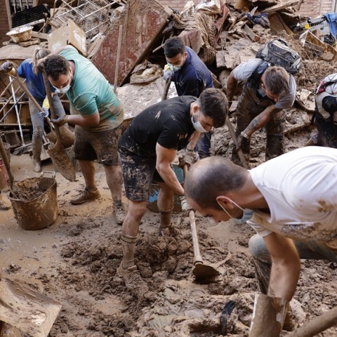 Ισπανία: Γυναίκα σώθηκε μετά από 3 ημέρες εγκλωβισμένη σε αυτοκίνητο στη Βαλένθια