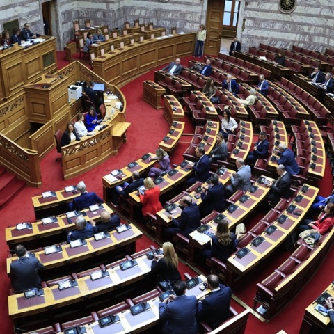 Φορολογικό νομοσχέδιο: 12 μειώσεις φόρων, κίνητρα σε επιχειρήσεις και μεταρρυθμίσεις στη νομοθεσία