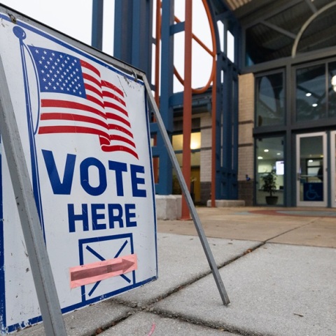 Εκλογές ΗΠΑ 2024: Στις κάλπες εκατομμύρια Αμερικανοί - Σε εξέλιξη η αμφίρροπη αναμέτρηση