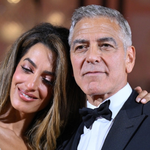 Ο Τζορτζ Κλούνεϊ με την σύζυγό του Αμάλ