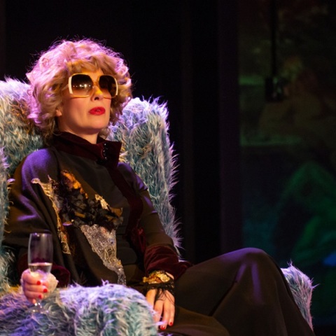 Η Βίκυ Βολιώτη μας μίλησε για τον ρόλο της στο ΕΛΕΡ, για τη διαφορετικότητα, τη μητρότητα και άλλα πολλά