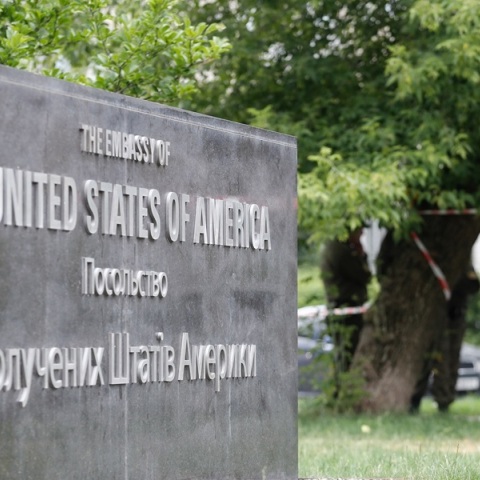 Ουκρανία: Οι ΗΠΑ κλείνουν την πρεσβεία στο Κίεβο - Επικαλούνται πληροφορίες για χτύπημα